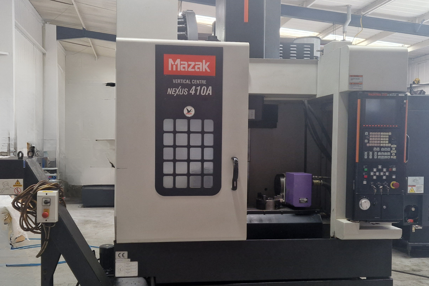 Mazak VCN 410A (2004) with 4th Axis